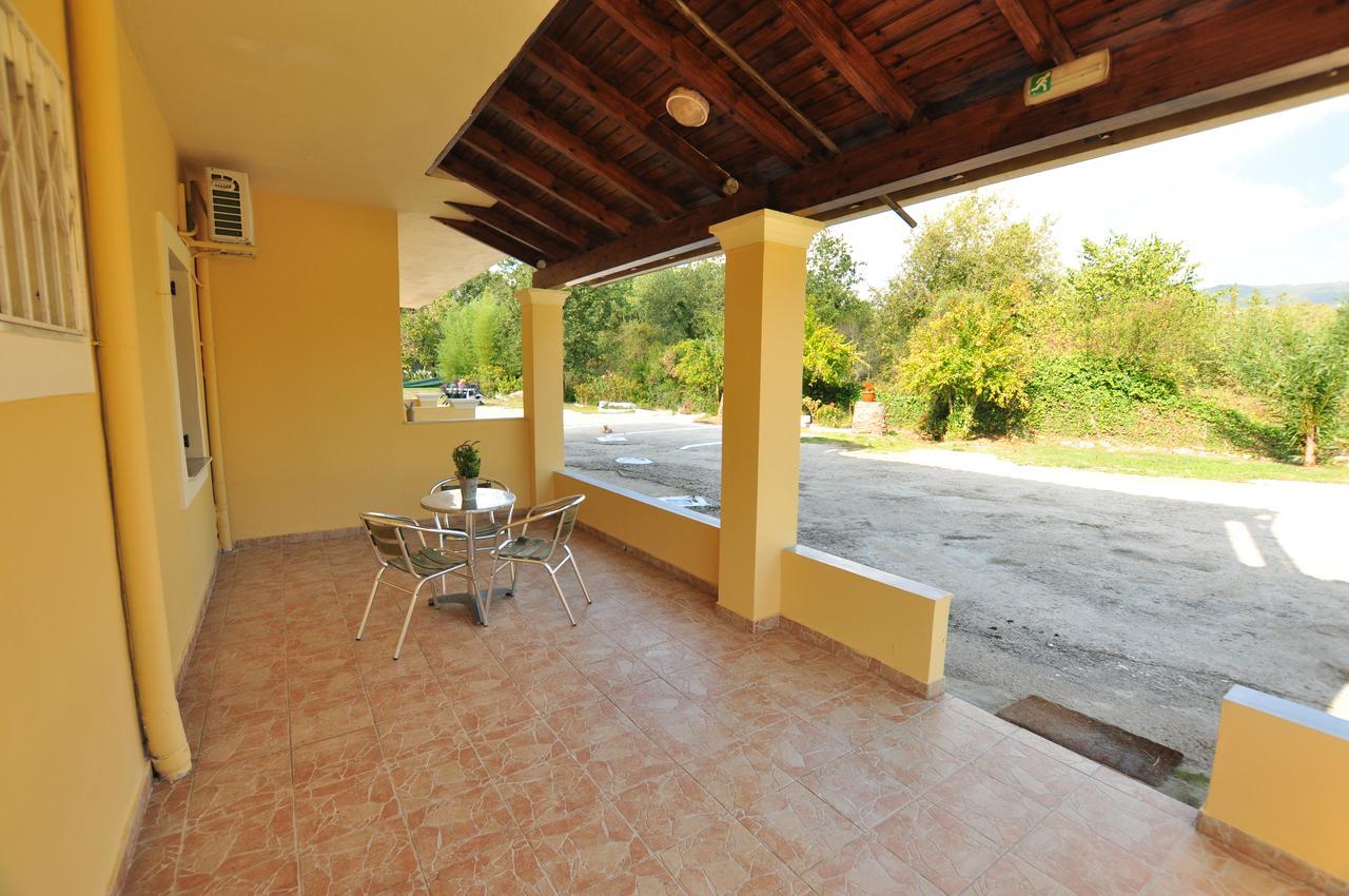 Laskaris Studios Dassia  Exterior foto
